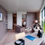 מלון נובוטל פלטינום בנגקוק Suite living room